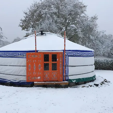 Yourte Volcans Puy De Dome Camping *