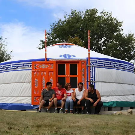 Yourte Volcans Puy De Dome Camping Montfermy
